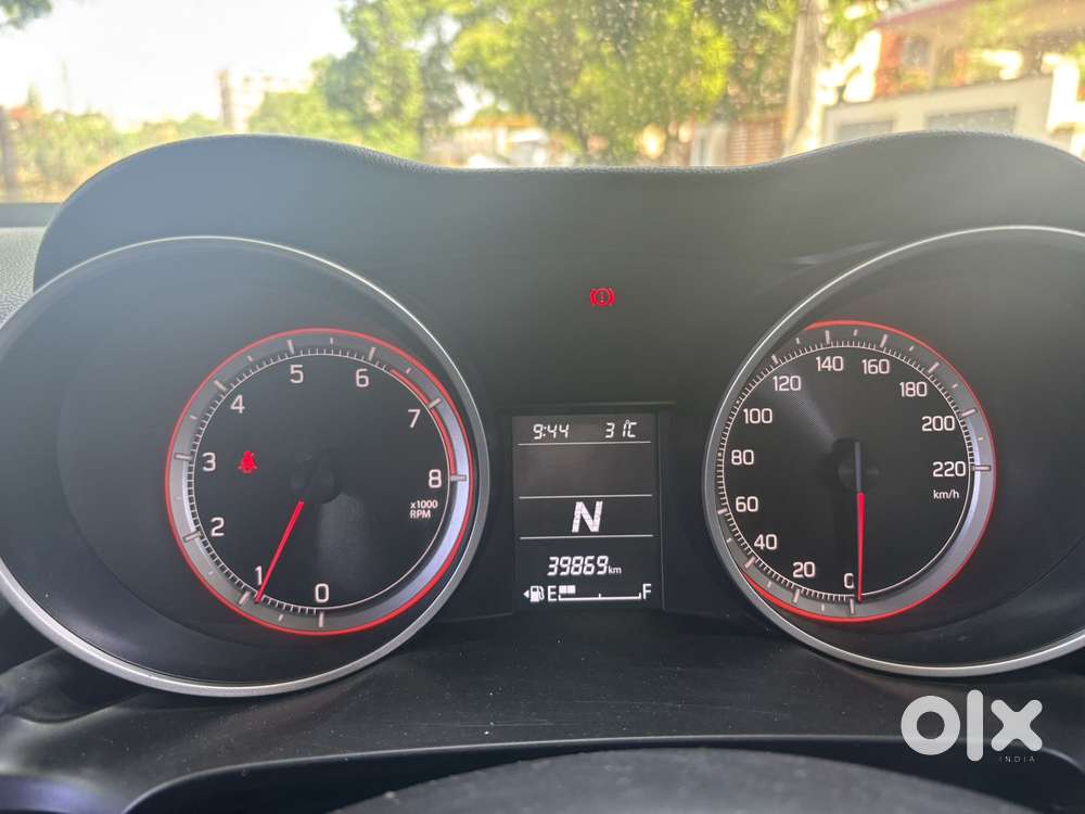 Maruti Suzuki Swift Amt Zxi, 2019, Petrol