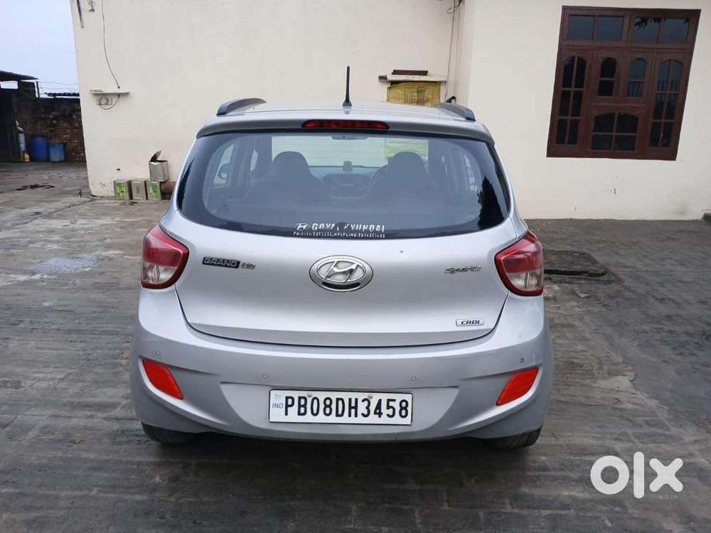Hyundai Grand I10 2016 Diesel 82000 Km Driven