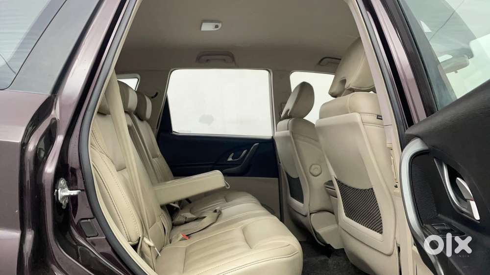 Mahindra Xuv500 W8 At, 2017, Diesel
