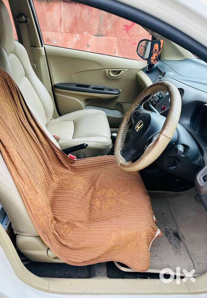 Honda Brio 2012 Petrol Well Maintained