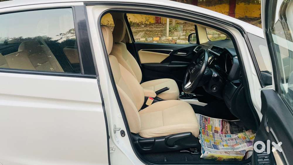 Honda Jazz [2020-2023] 1.2 Vx I-vtec Mt, 2019, Petrol