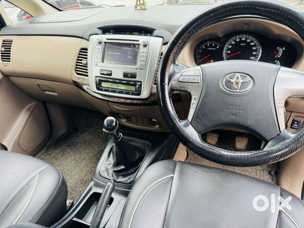 Toyota Innova 2.5 Vx 8 Str, 2015, Diesel