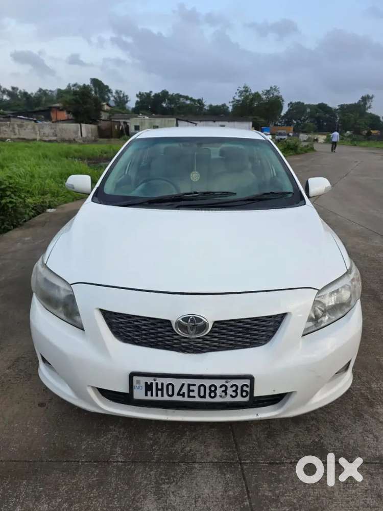 Toyota Corolla Altis 2011 3rd Owner
