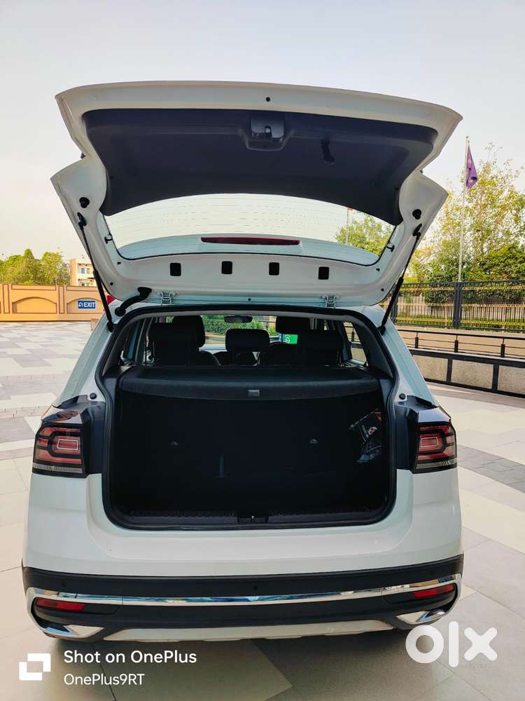 Volkswagen Taigun 1.0 Tsi Highline At, 2023, Petrol