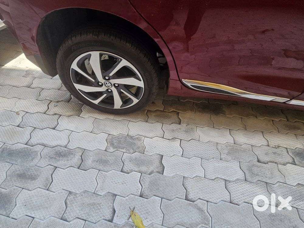 Toyota Glanza V Cvt, 2024, Petrol