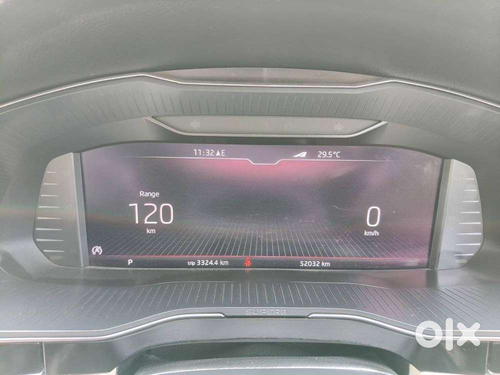 Skoda Superb 2.0 Tsi At L&k, 2021, Petrol