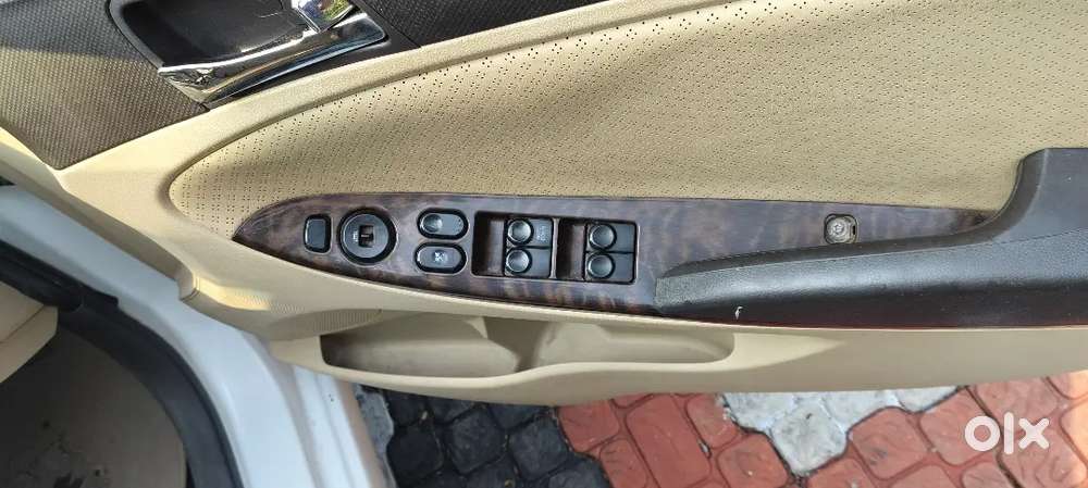 Hyundai Verna 2011 Petrol Well Maintained