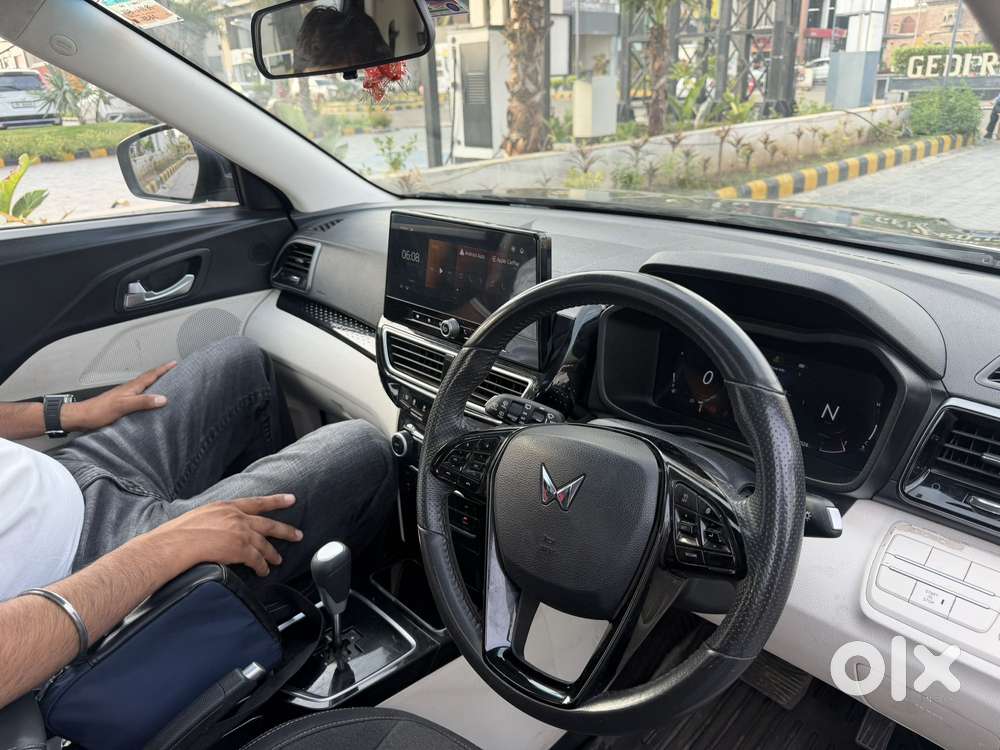 Mahindra Xuv 3xo Ax5 1.5 Diesel Autoshift Plus, 2024, Diesel