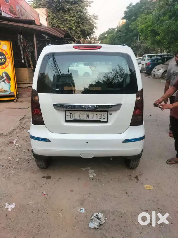 Parking Issue H Isliye Sell Kra Hu Baki Gadi Me Koi Dikkat Nhi H