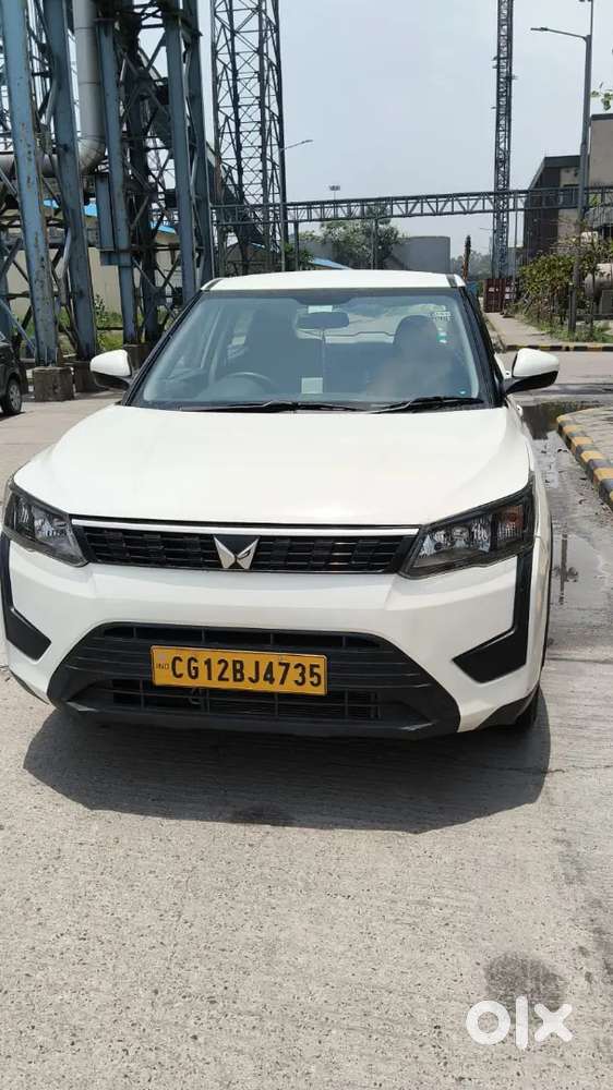 Mahindra Xuv300base