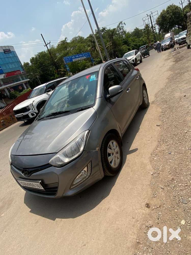 2012 Hyundai Petrol Manual 59,000 Km Car