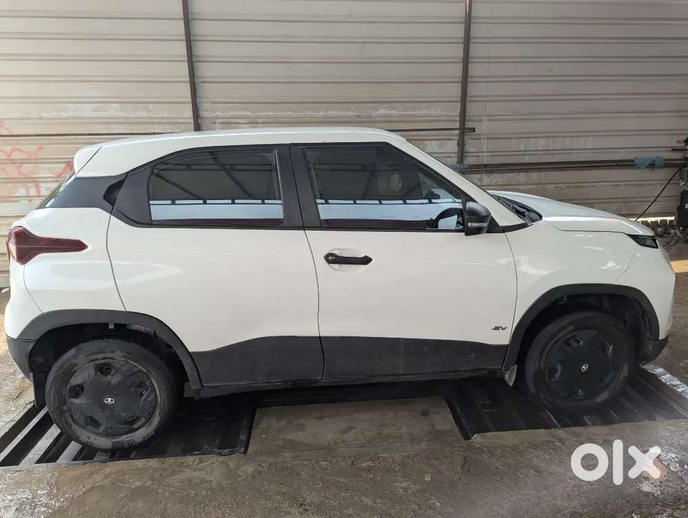 Tata Punch Ev Smart 2025