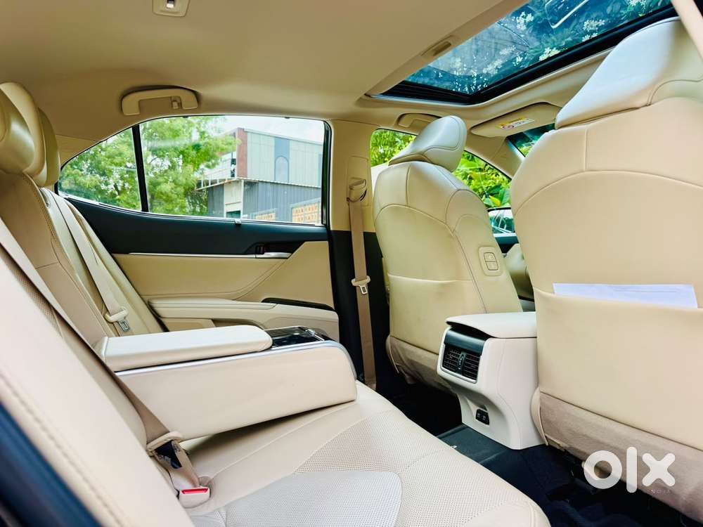 Toyota Camry Hybrid, 2024, Petrol