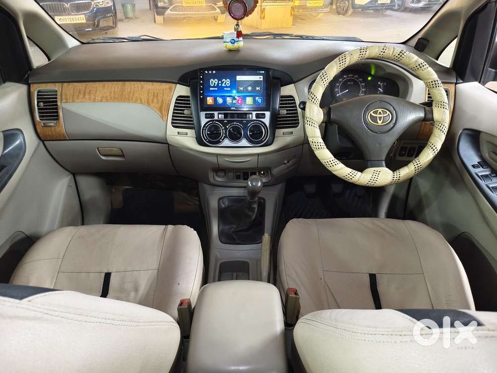 Toyota Innova 2.5 G (diesel) 8 Seater, 2010, Diesel