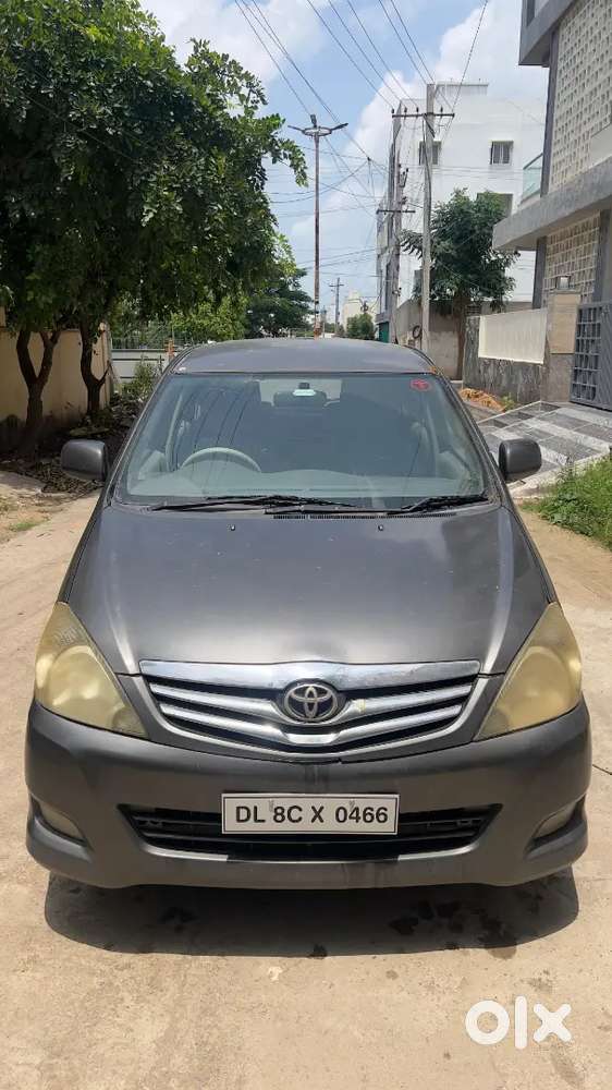 Toyota Innova Diesel 2011