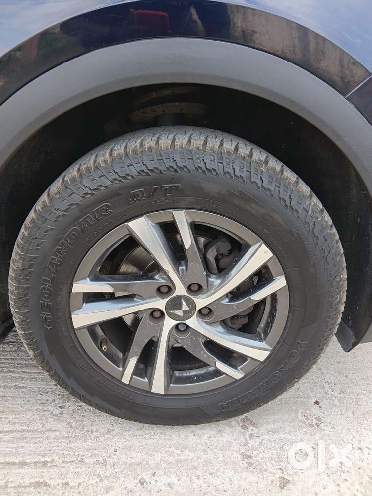 Mahindra Xuv700 2.2 Ax 5 Diesel At Str, 2023, Diesel