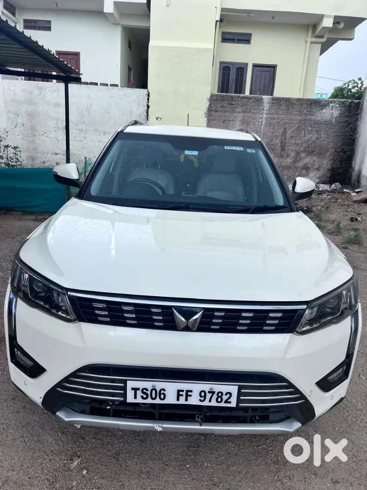 Mahindra Xuv300 Turbosport 2023 Petrol 65000 Km Driven