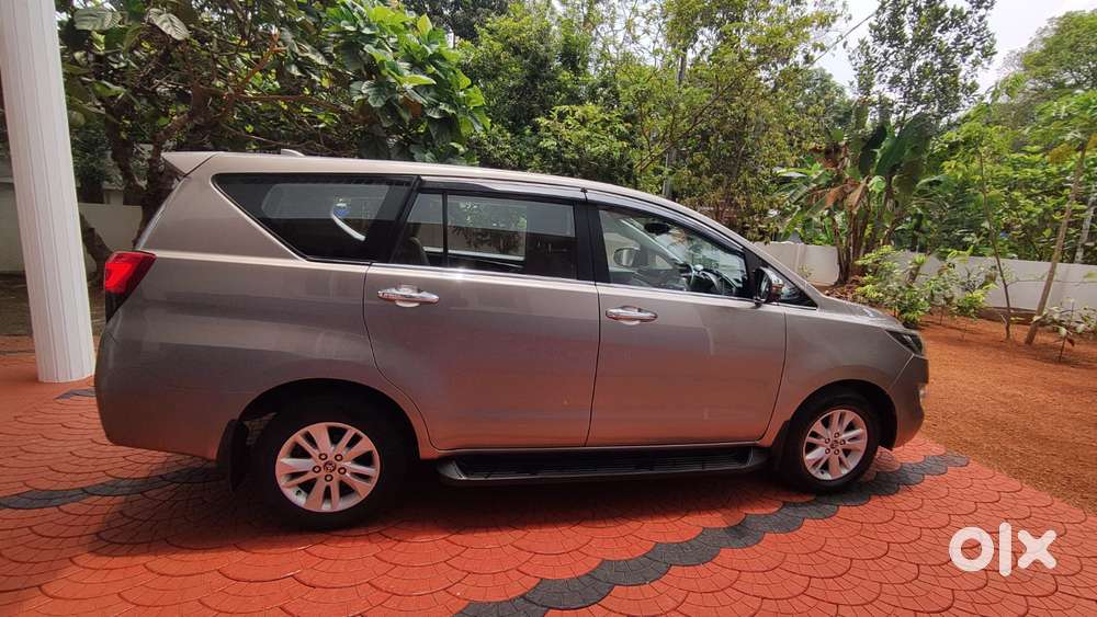 Toyota Innova Crysta 2.8 Gx At, 2017, Diesel