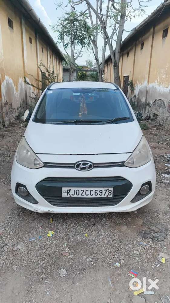 Hyundai Grand I10 2015 Diesel 177000 Km Driven