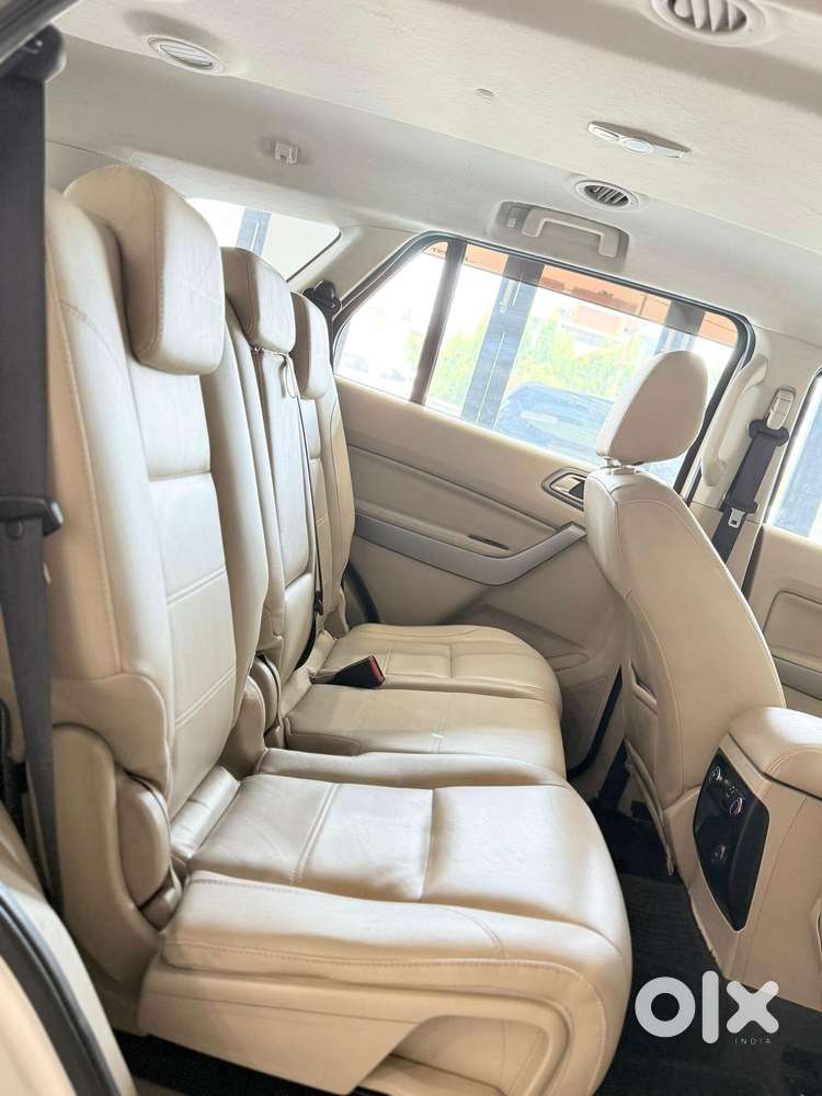 Ford Endeavour 2.2 Trend At 4x2, 2016, Diesel
