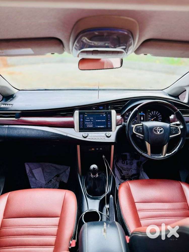Toyota Innova Crysta 2.4 V 7 Str, 2017