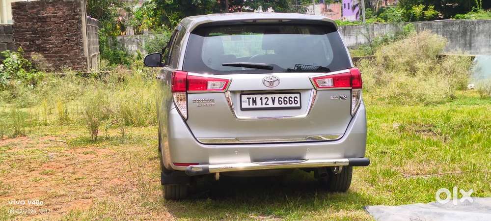 Toyota Innova Crysta 2.8z Automatic, 2016, Diesel