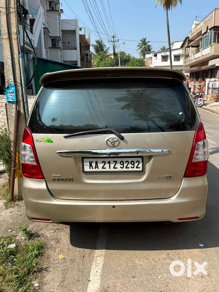 Toyota Innova 2010 Diesel 132000 Km Driven Well Maintained