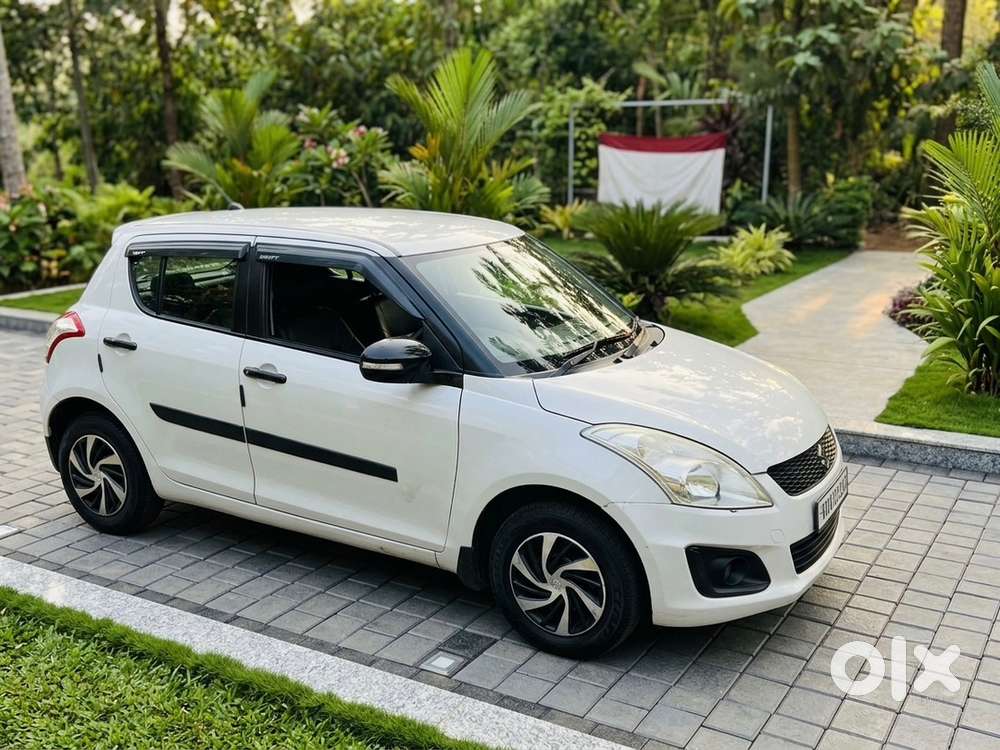 Maruti Suzuki Swift 2016 Model Petrol 125000 Km Driven