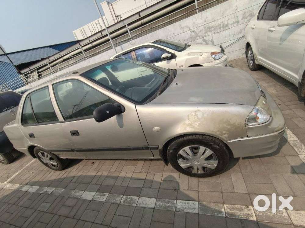 Maruti Suzuki Esteem Lx - Bsiii, 2006, Petrol