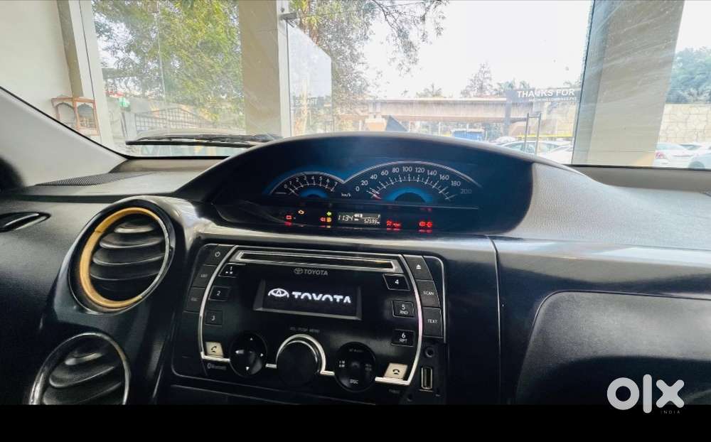 Toyota Etios Cross, 2014