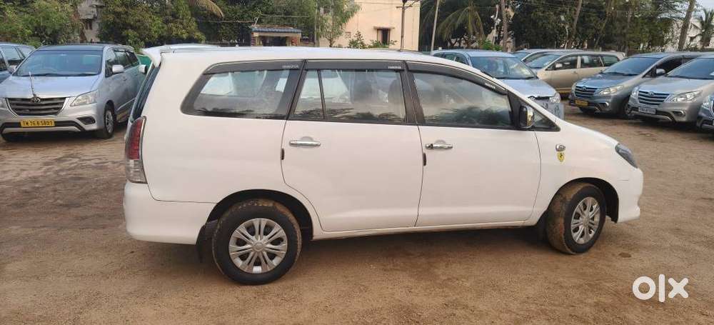 Toyota Innova 2.5 G (diesel) 8 Seater, 2005, Diesel