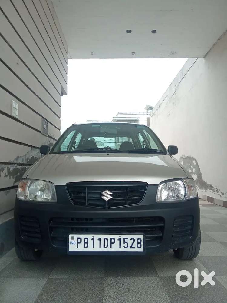 Model 2011 Petrol 37000 Km Driven All Paper Complet Passing 2030