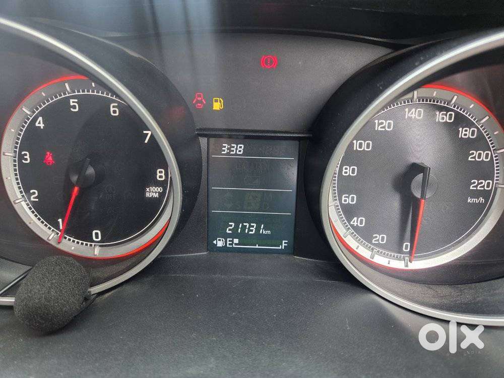 Maruti Suzuki Swift Vxi + Manual, 2024, Petrol