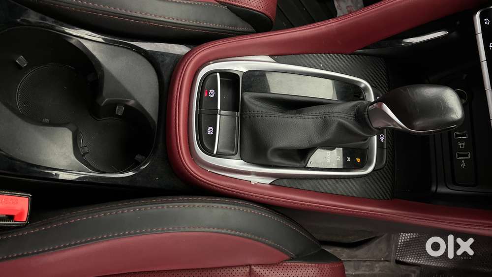 Mg Astor 1.3 Savvy Turbo At S Red, 2023, Petrol