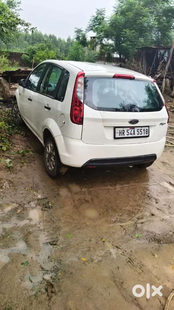 Ford Figo Petrol Lxi 2011