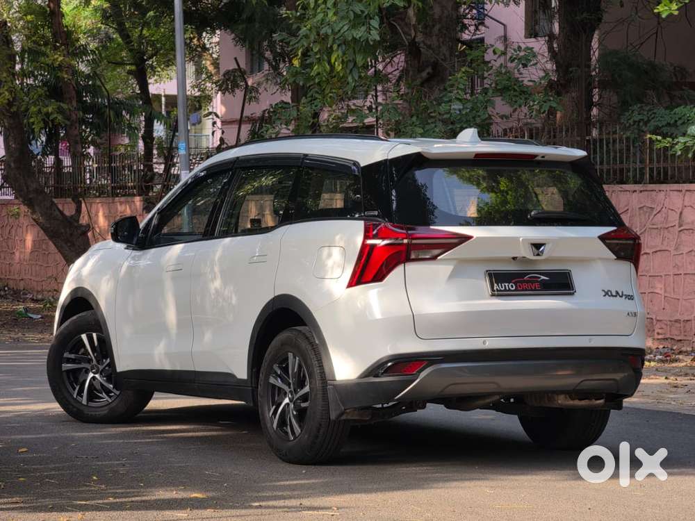 Mahindra Xuv700 2.0 Ax 5 Petrol Mt 7 Str, 2022, Petrol