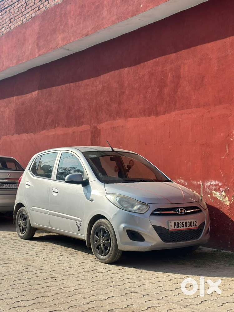 Hyundai Petrol Manual 2011