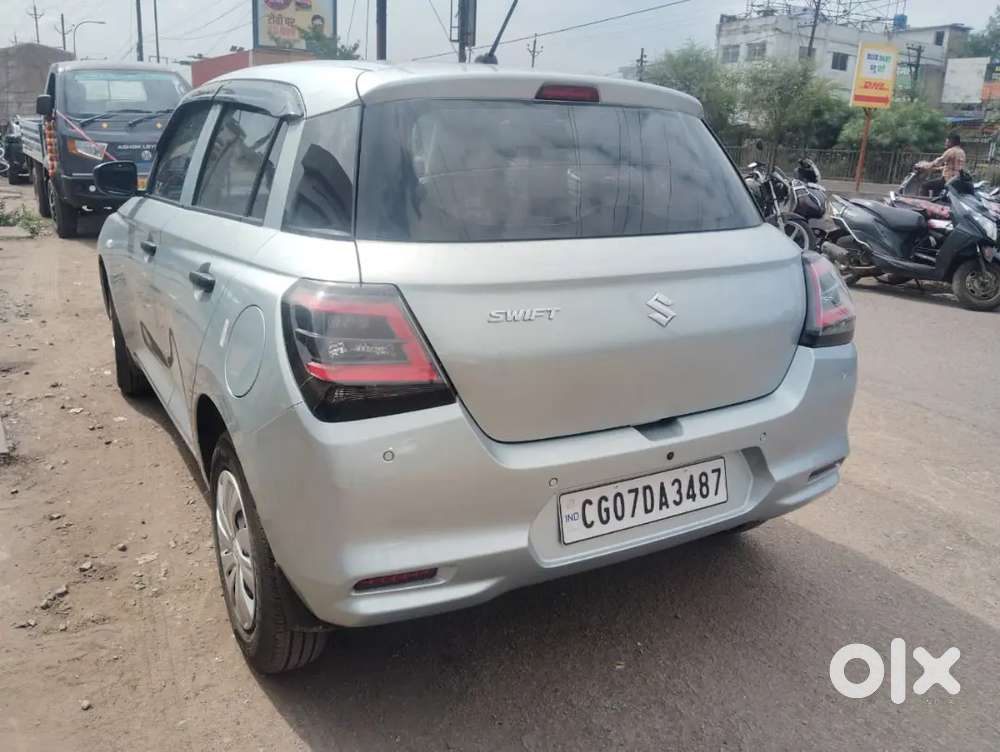 Maruti Suzuki Swift 1.3 Dlx 2025