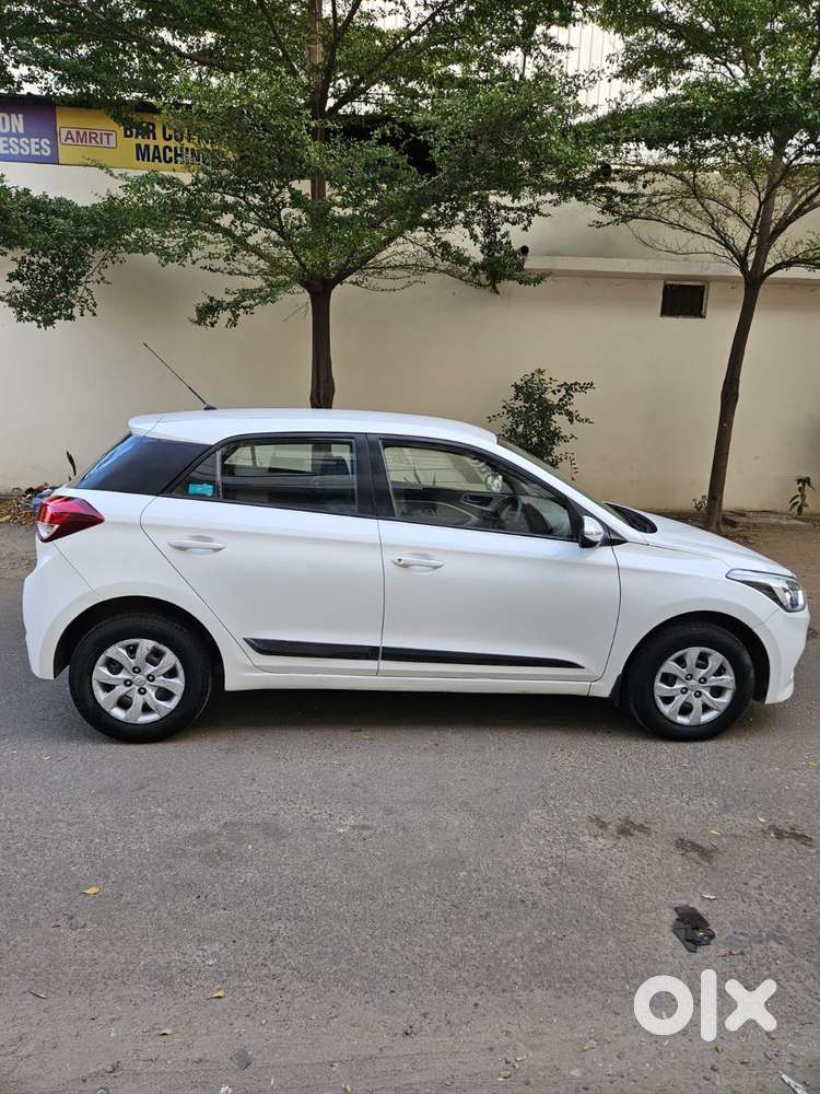 Hyundai I20 Sportz Plus Diesel, 2015, Diesel