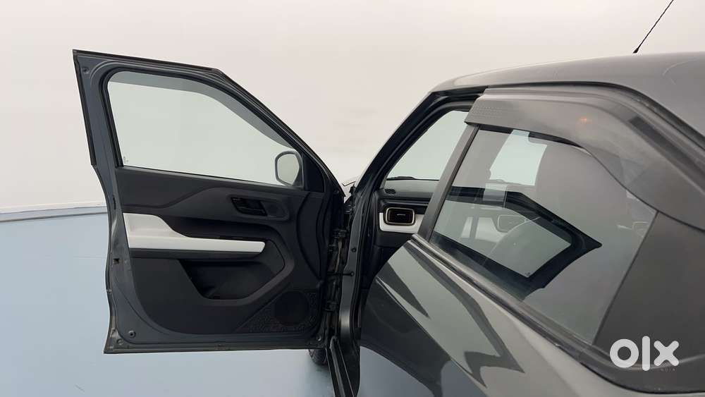 Tata Punch Accomplished, 2023, Petrol