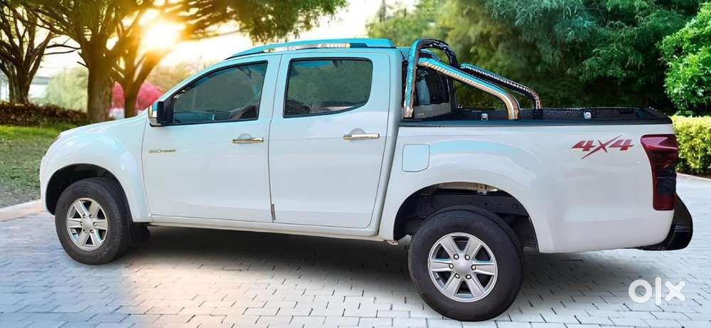 Isuzu V-cross 2016 Diesel Well Maintained