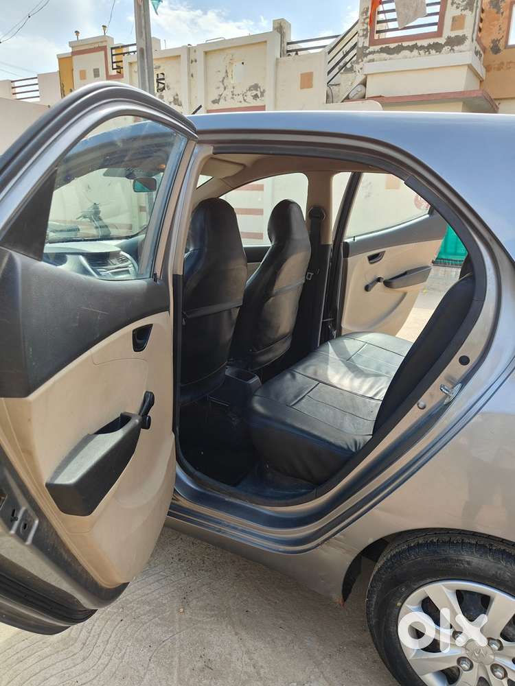 Hyundai Eon Magna+ Petrol Manual 2013