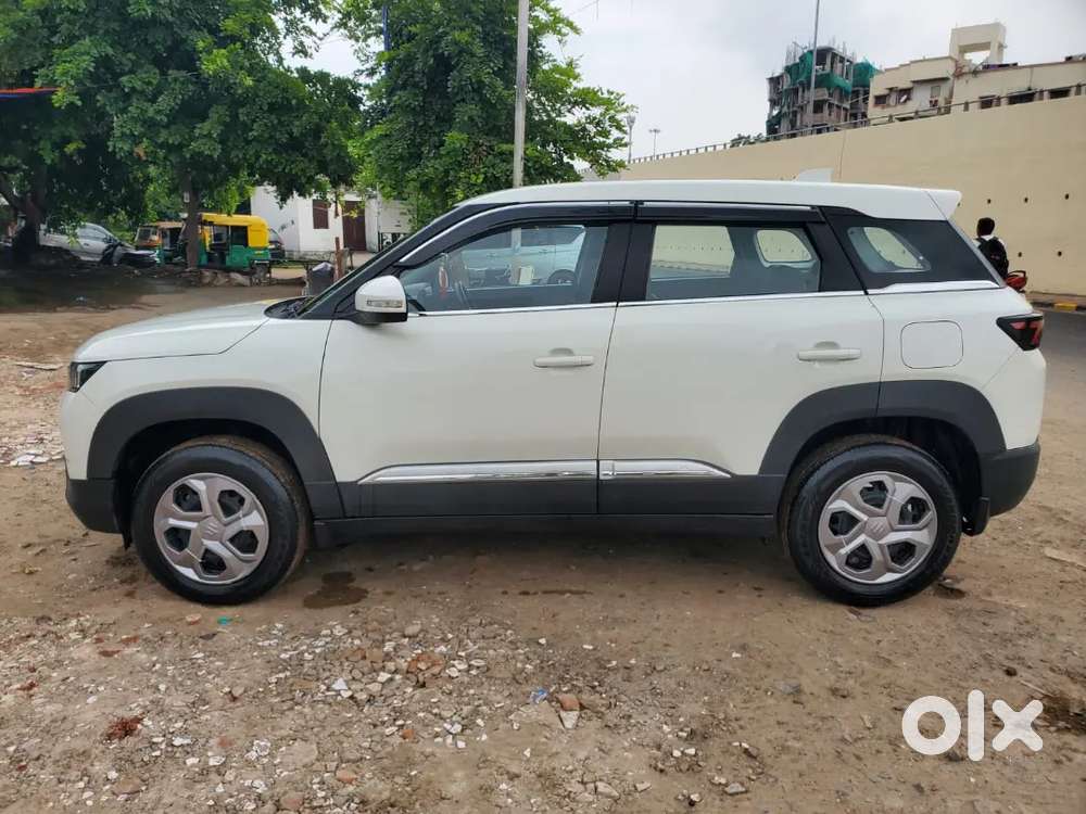 Maruti Suzuki Brezza 2023 Petrol 65000 Km Driven