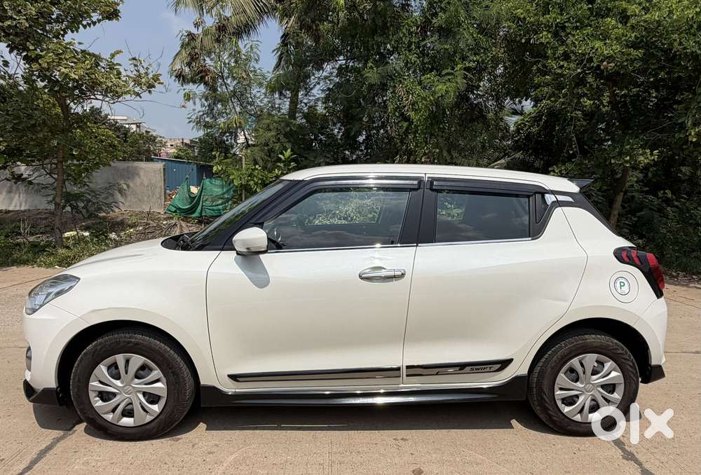 Maruti Suzuki Swift Vxi Ags, 2022, Petrol