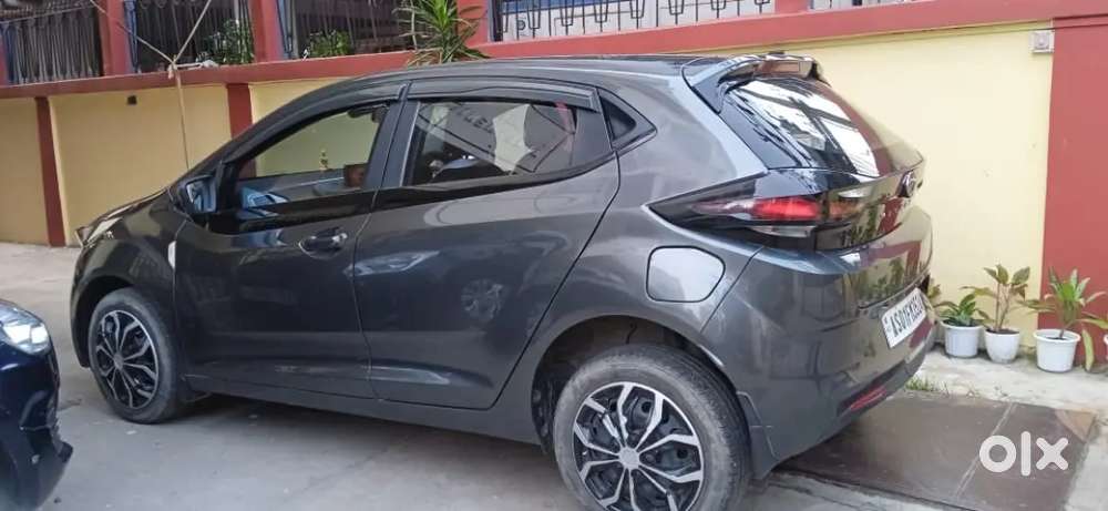 Tata Altroz 2022 Petrol 25000 Km Driven
