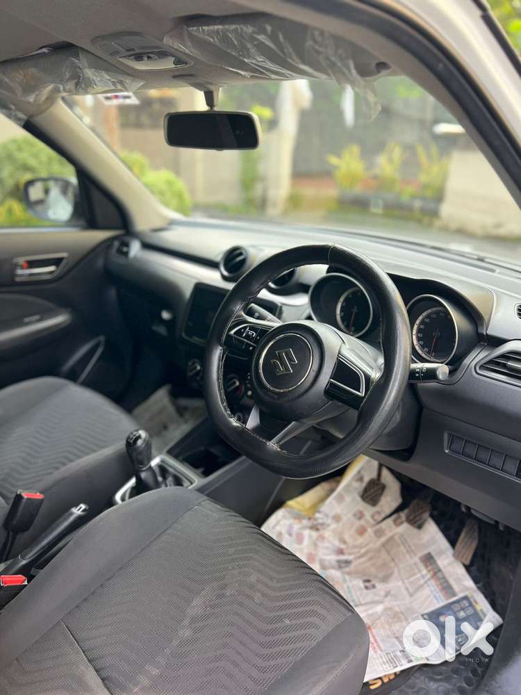 Maruti Suzuki Swift Vxi Optional, 2022, Petrol