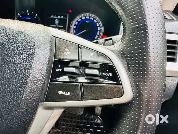 Mahindra Alturas G4, 2022, Diesel