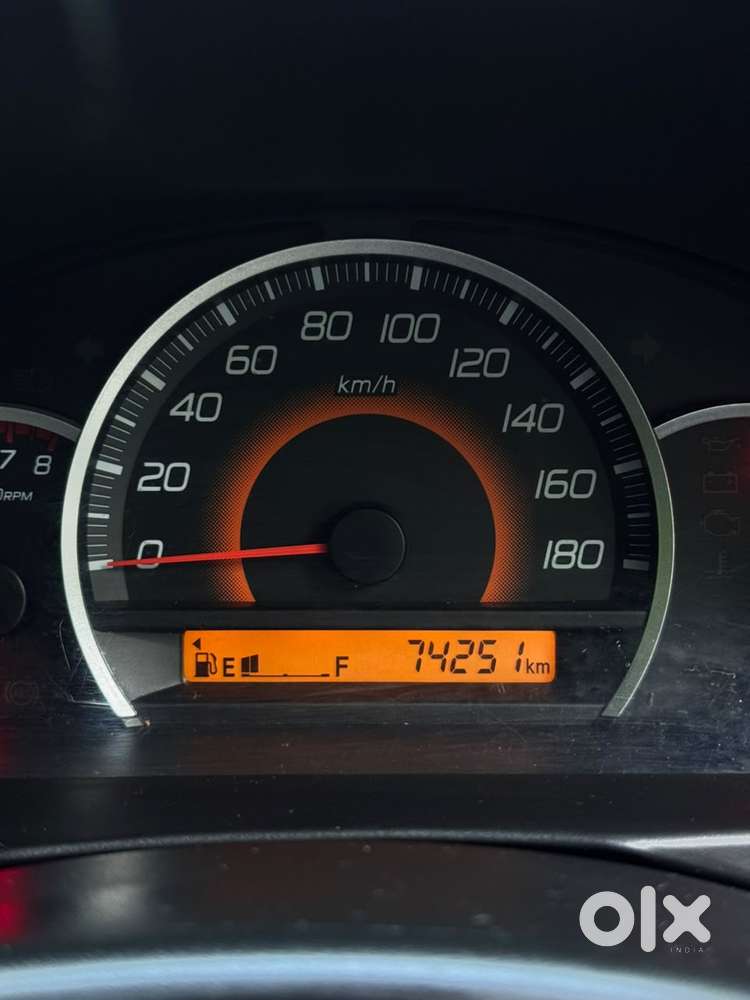 Maruti Suzuki Wagon R Vxi Mt 1.0l, 2015, Petrol