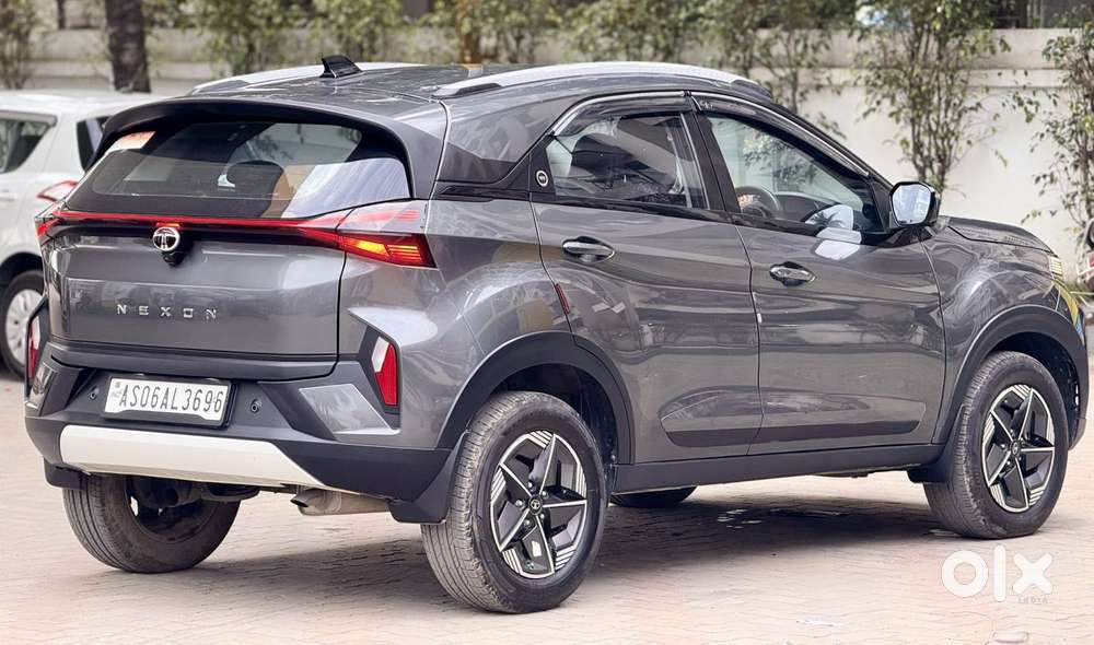 Tata Nexon Creative Plus S 1.2 Revotron Petrol 6 Mt, 2024, Petrol