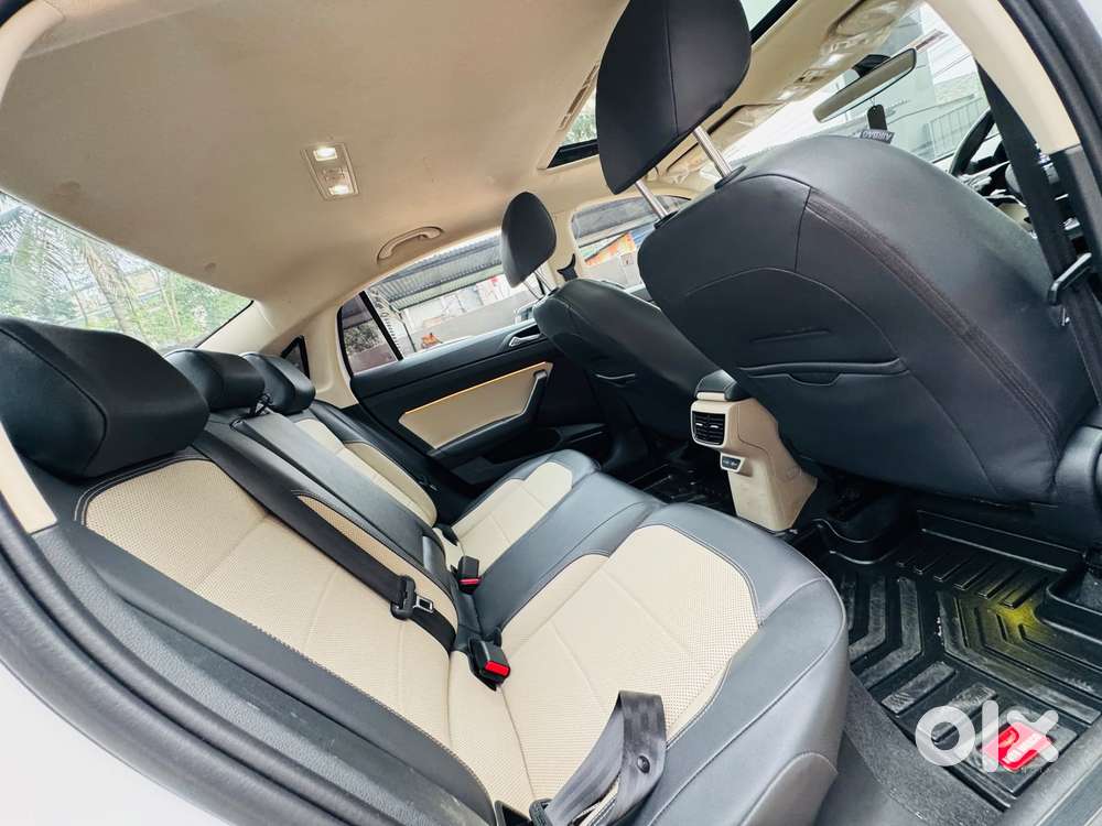 Skoda Slavia 1.0 Tsi Style At, 2023, Petrol